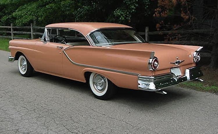 ford-fairlane-1957-8.jpg