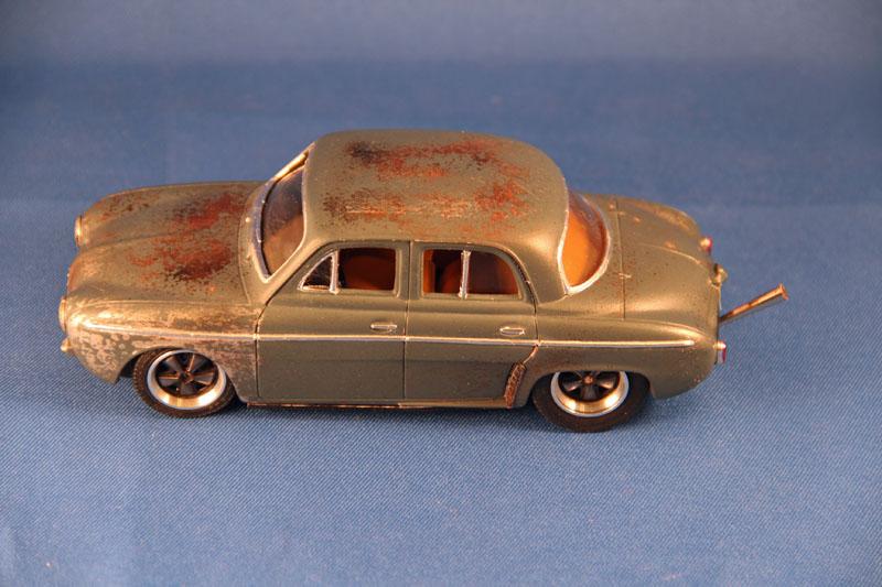 Renault Dauphine 7.jpg