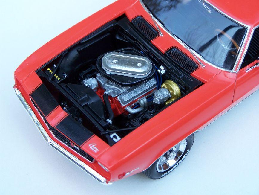 Revell_1969_Chevrolet_Camaro_RS_SSe.thum