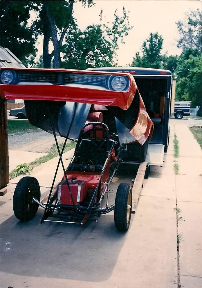 rear engine cuda funnycar_004.jpg