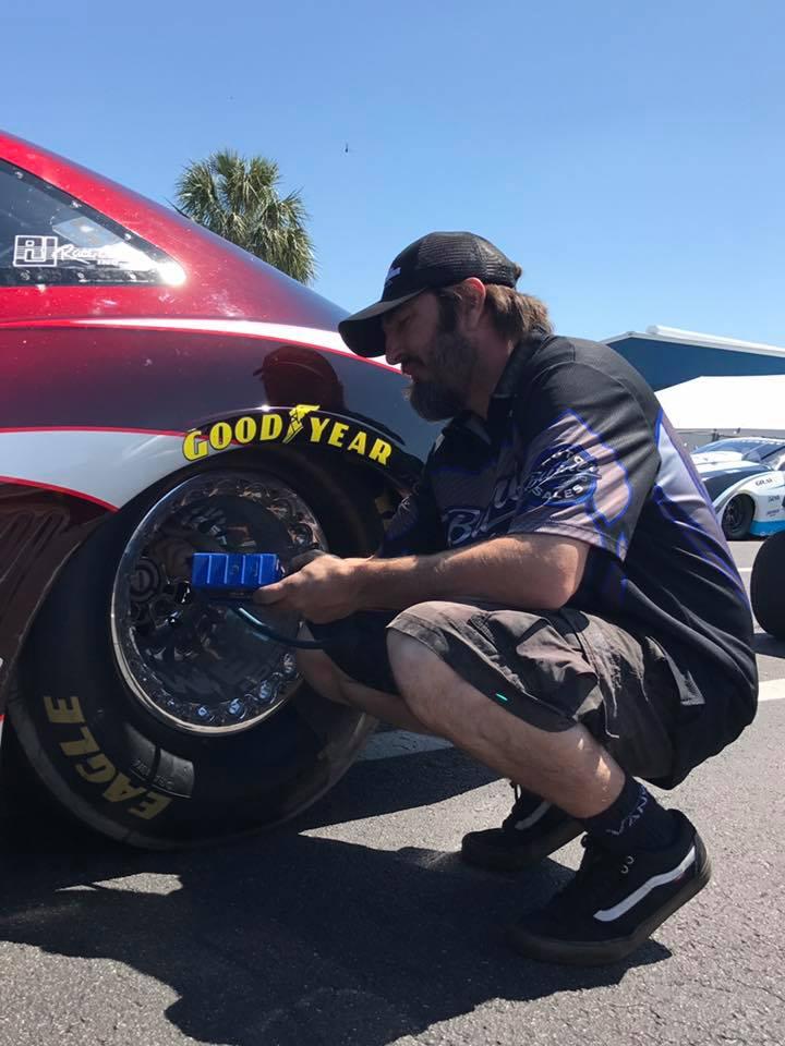 17353349_1334210486672278_62085170295390