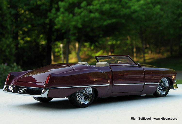 MODEL- Cadillac EldoRod by Franklin Mint [02].jpg