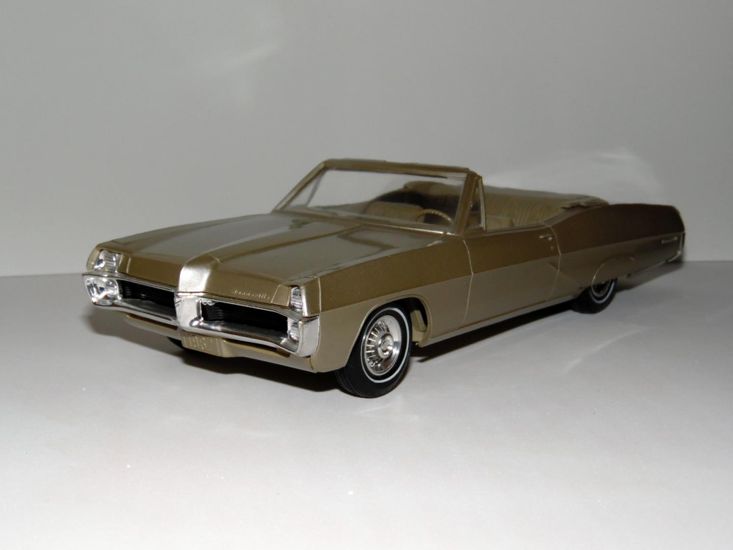 HAC 67 Bonneville 06.jpg