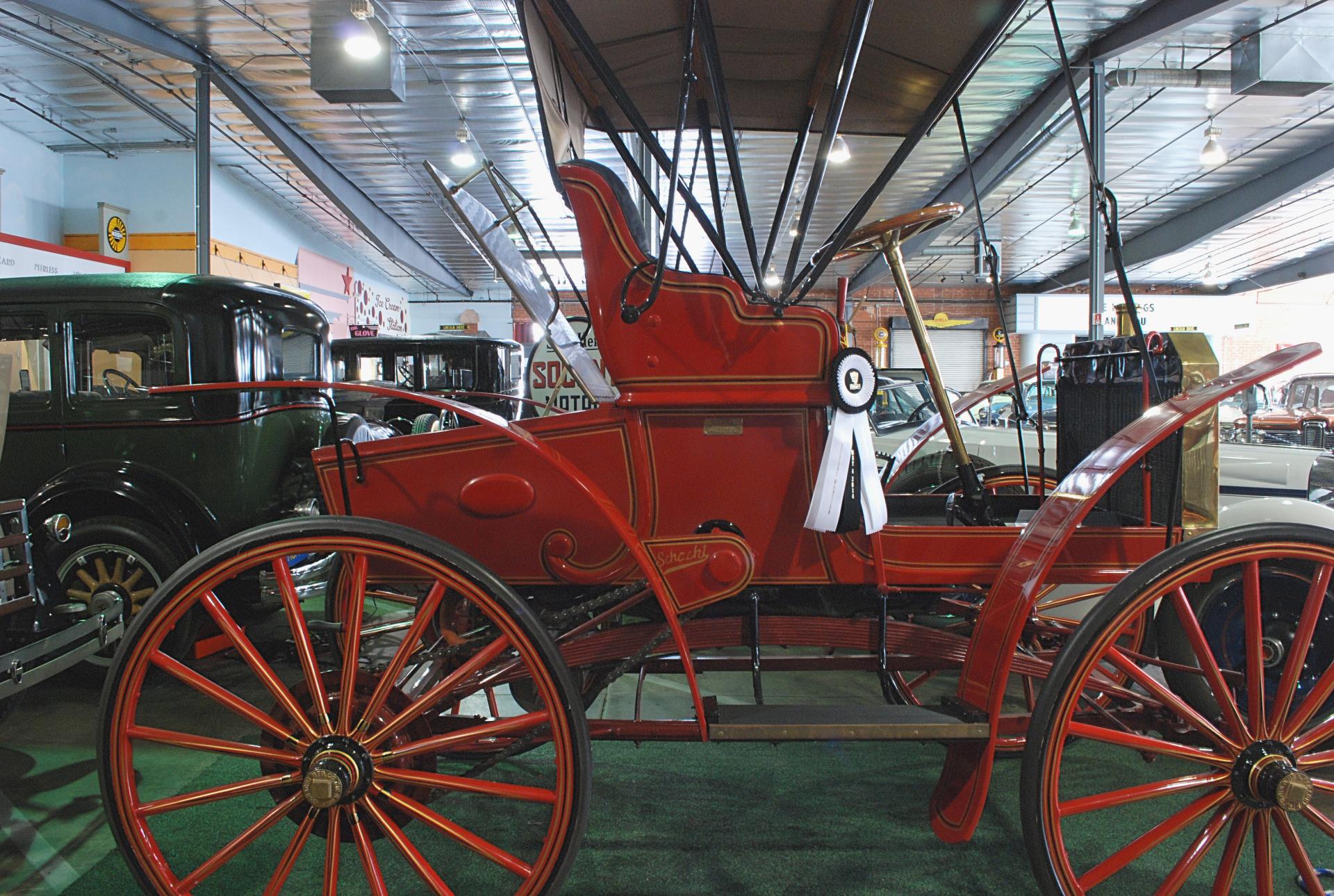 Schacht 1904 Auto-Runabout 02.JPG