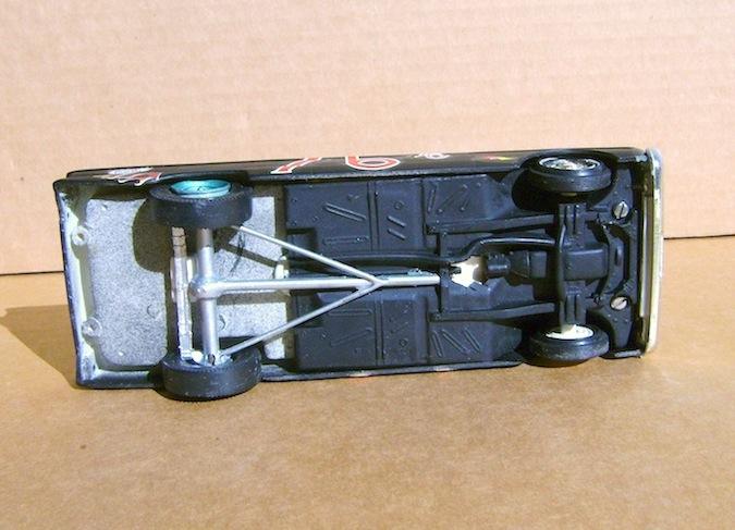 bottom.thumb.JPG.49655f9203fe159a4178273