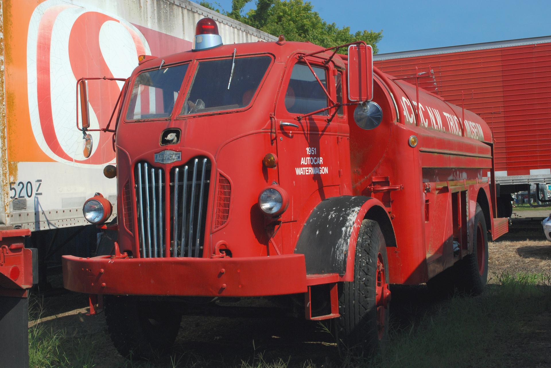 Autocar 1951  U90 ft lf.JPG