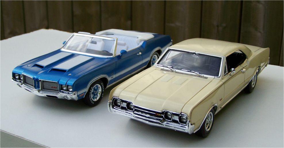 1972_and_1967_Oldsmobile_442a.thumb.jpg.