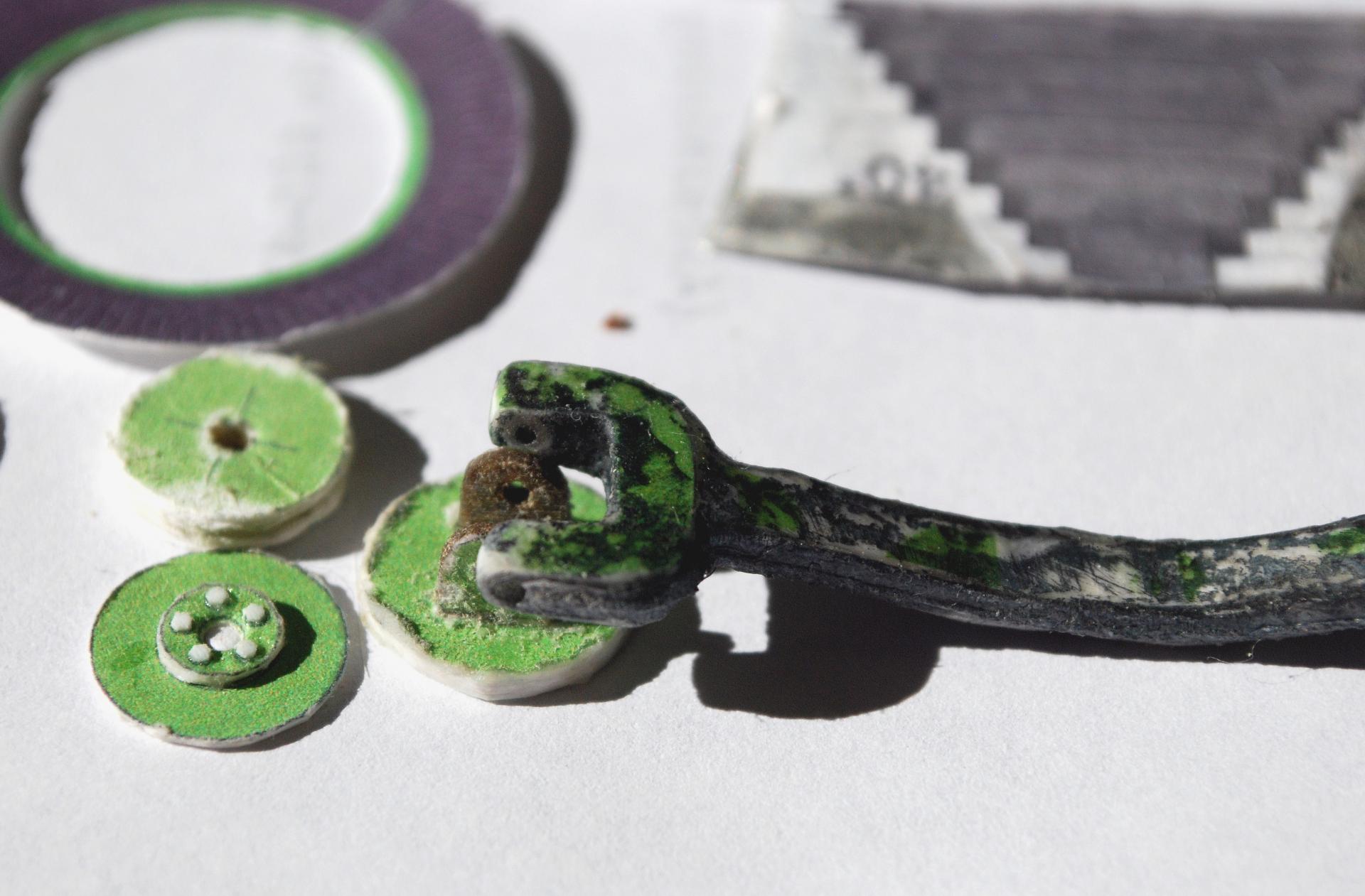 2012-11-19 ft axle and hub pieces x.JPG