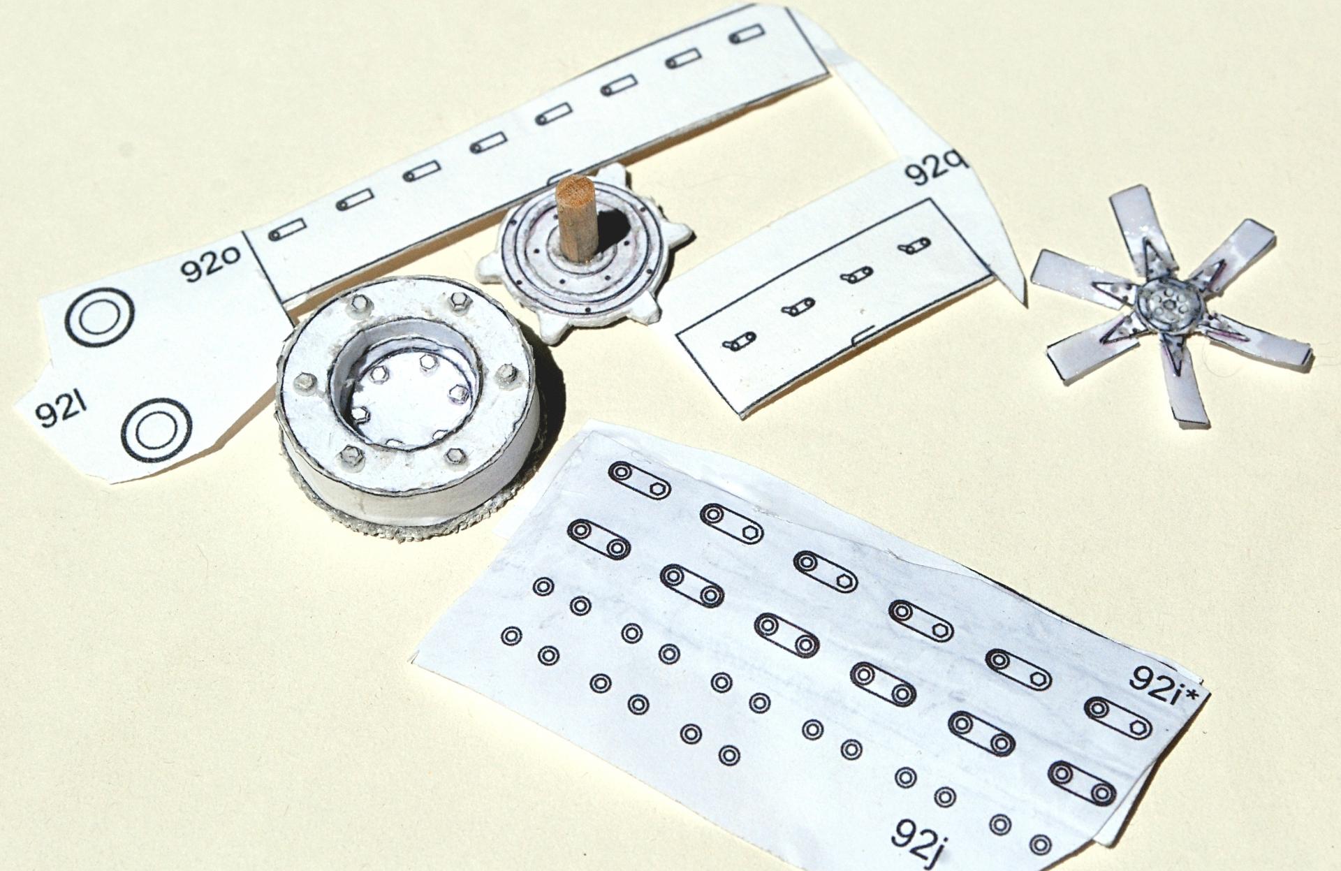 2016-08-12 0687 flywheel, clutch, fan.JPG