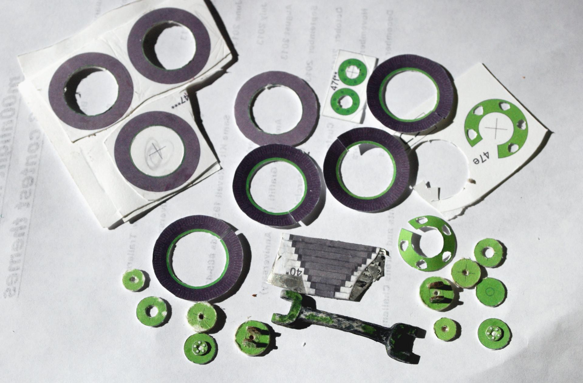 2012-11-19 ft axle, wheels and tire pieces x.JPG