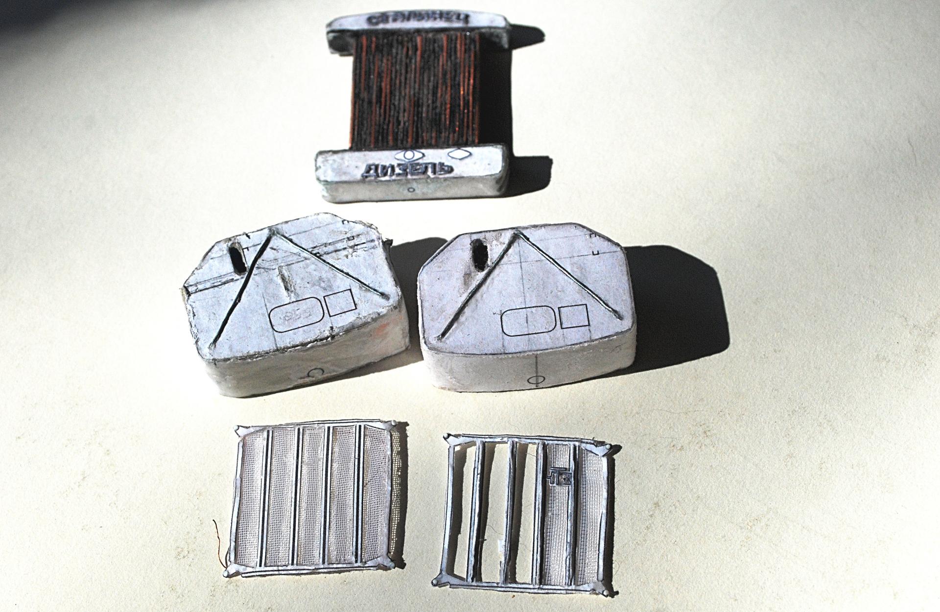 2016-11-21 750x radiator pieces, fuel tank.jpg