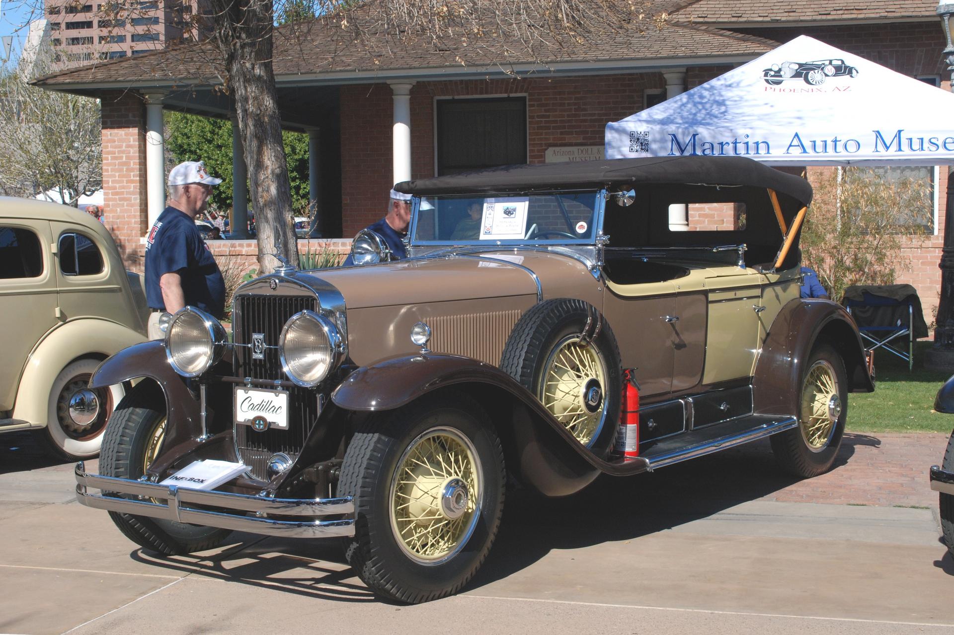 Cadillac 1929 dc phaeton ft lf.JPG