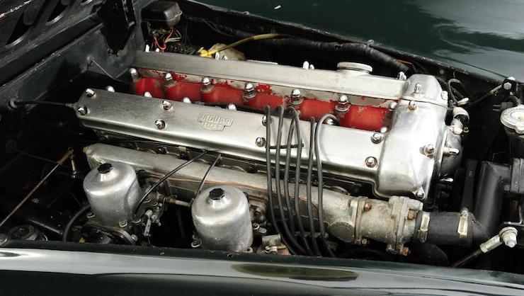 Jaguar-XK120-engine.jpg