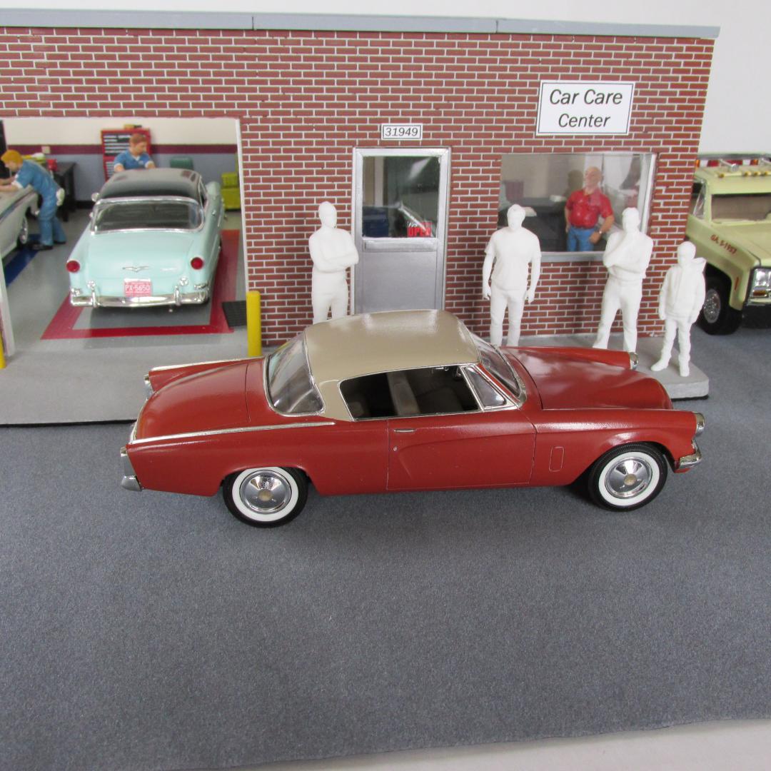 1/25 Scale Figures General Automotive Talk (Trucks and Cars) Model