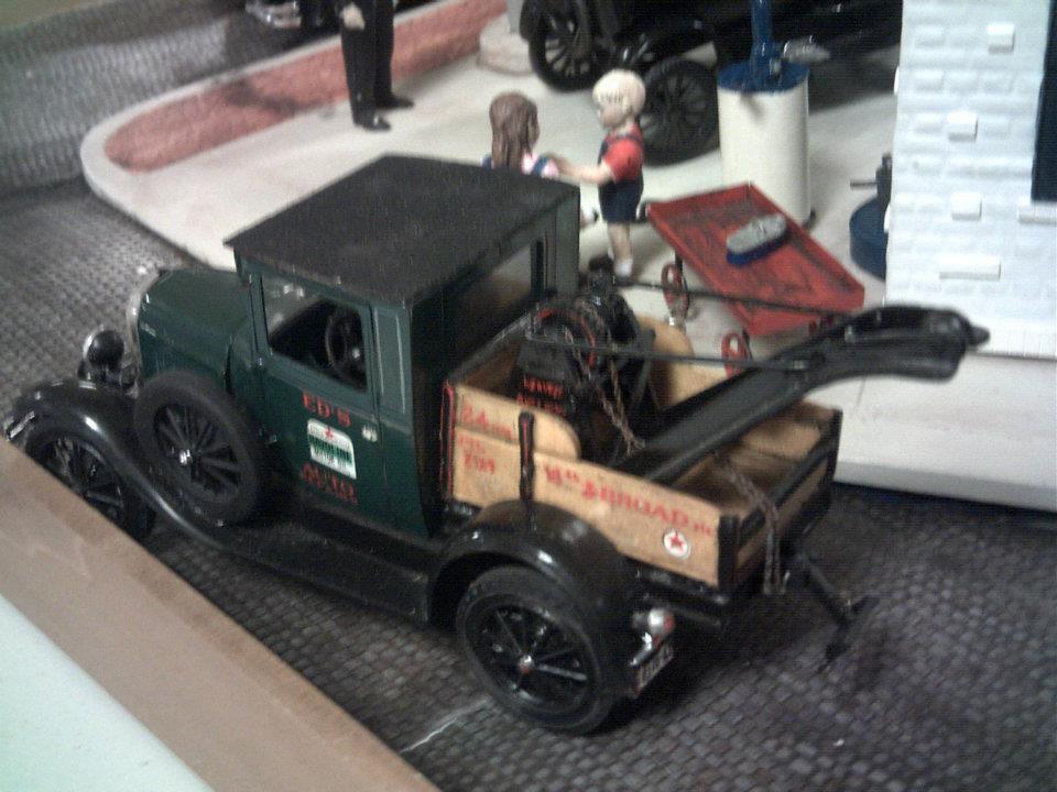 1930 Ford enclosed cab wrecker 2.jpg