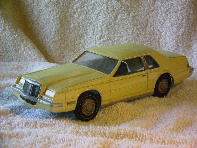 '81-83 Imperial f.JPG