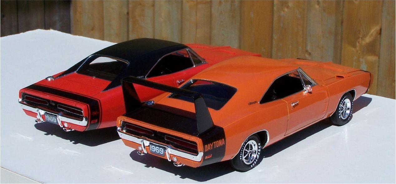 1969_Dodge_Charger_440_and_1969_Dodge_Da