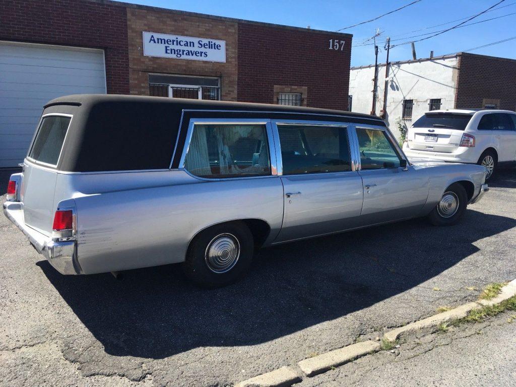 72-pontiac-hearse.jpg