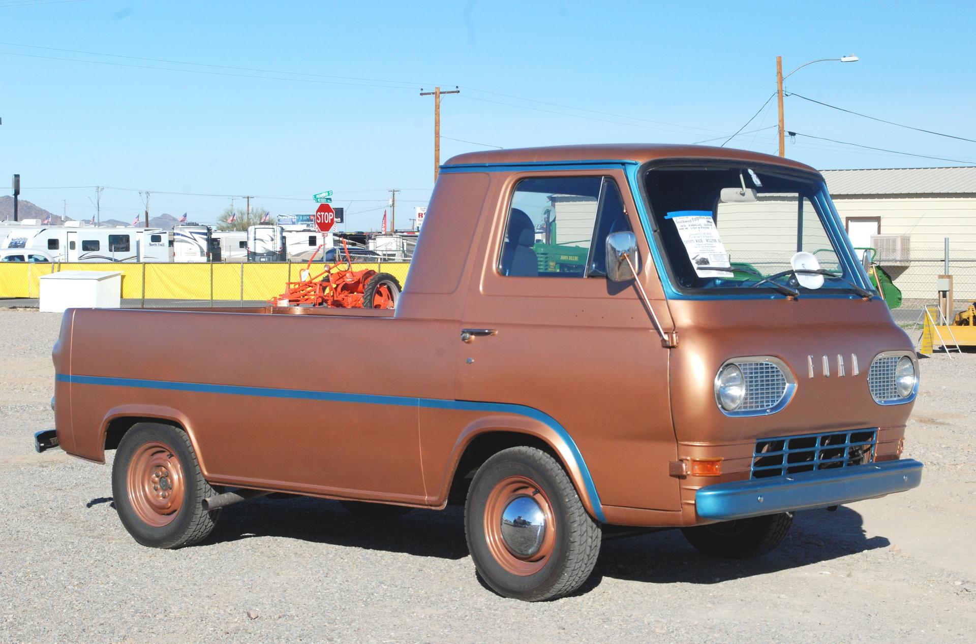 Ford Econoline pu ft rt.JPG