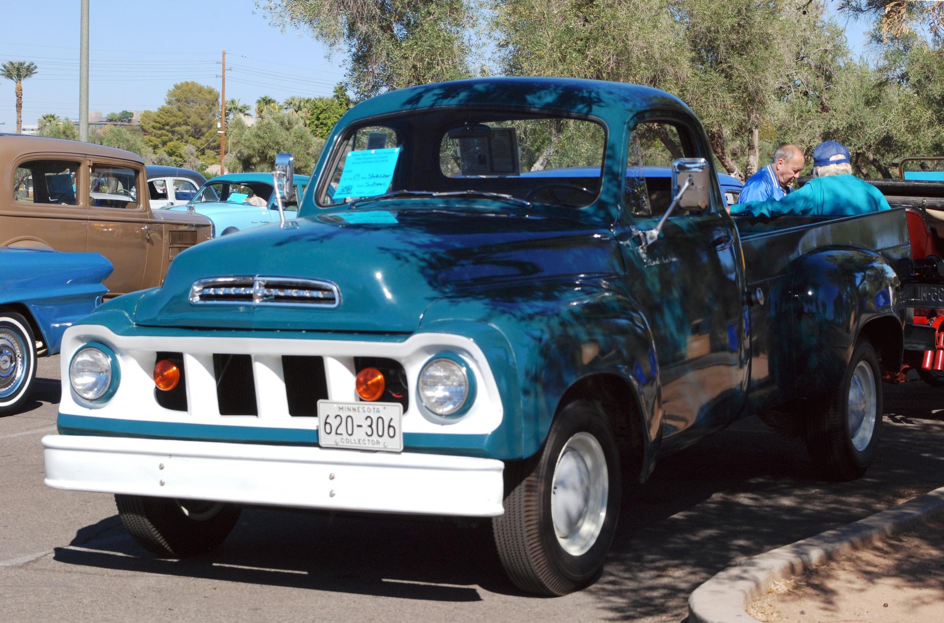 Studebaker 1955 Scotsman pu ft lf.JPG