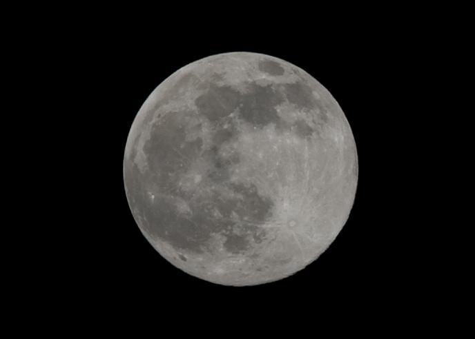 moon-f11-1x.JPG