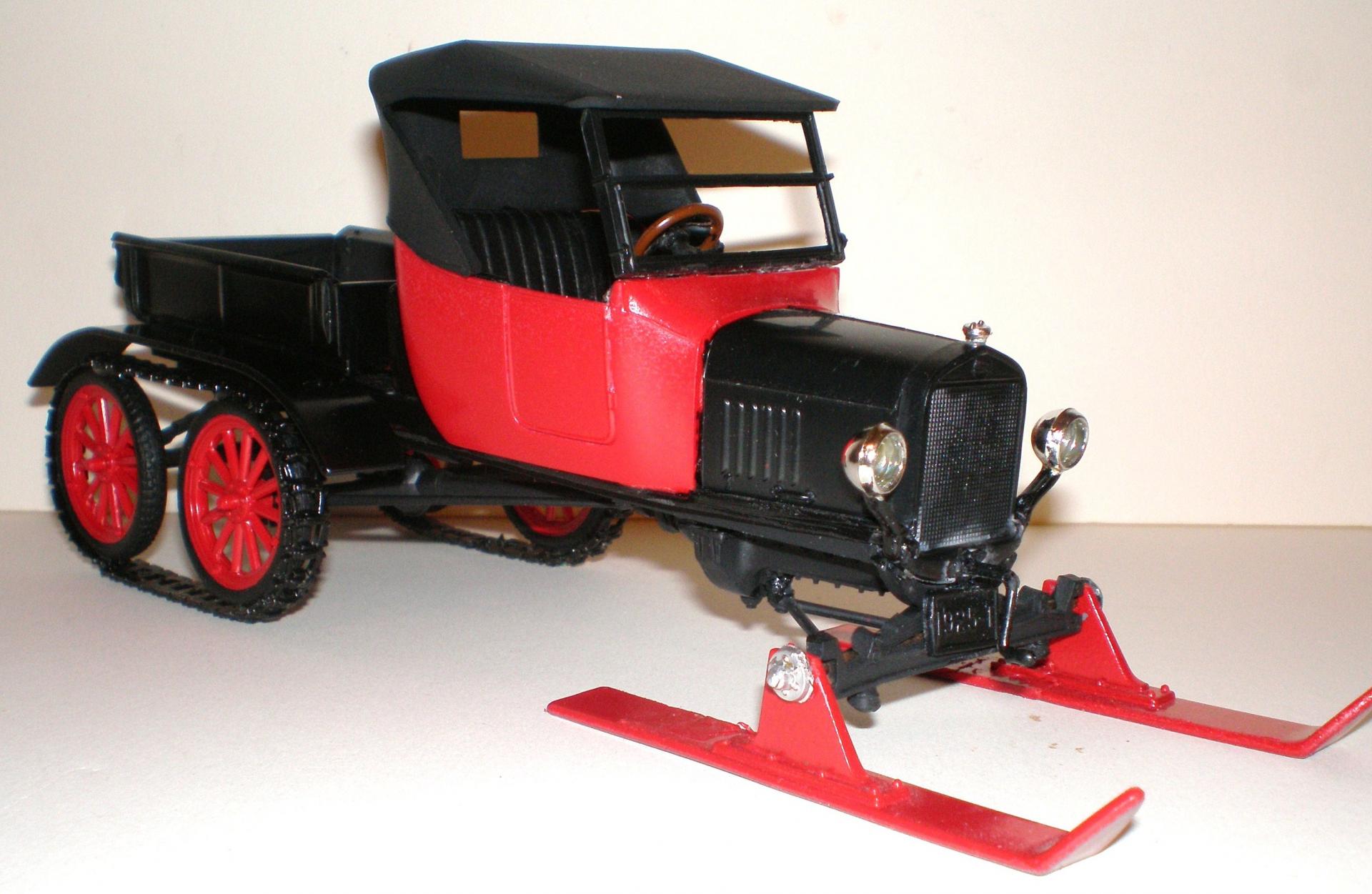 1925_Ford_Model_T_Snowmobile.thumb.JPG.e