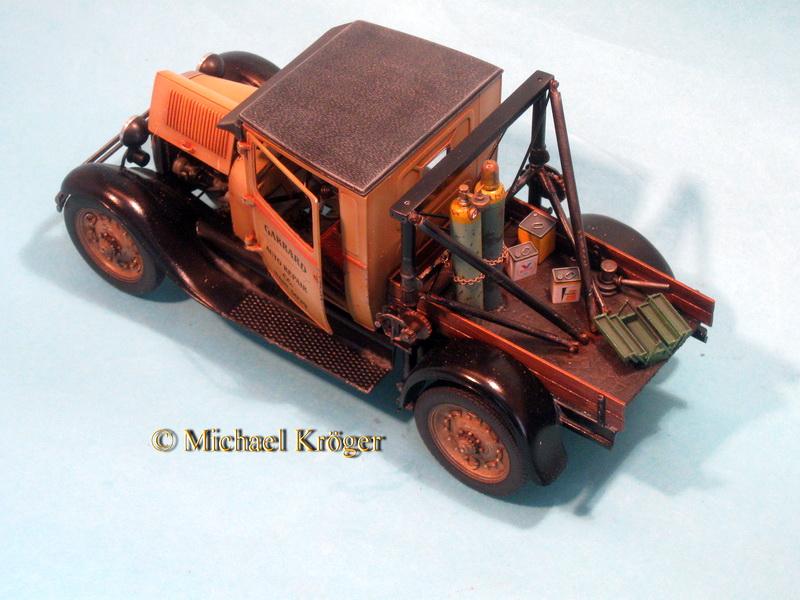 29 Ford Tow Truck 32.JPG