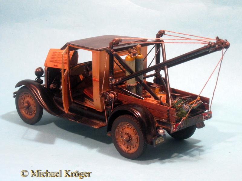 29 Ford Tow Truck 39.jpg