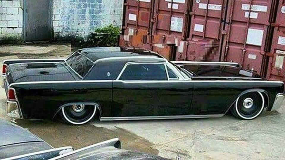 Lincoln Continental Coupe.jpg