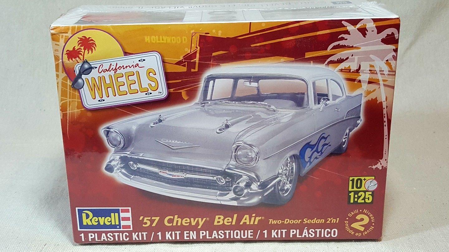 Revell-1-25-57-Chevy-Bel-Air-Two-Door.th