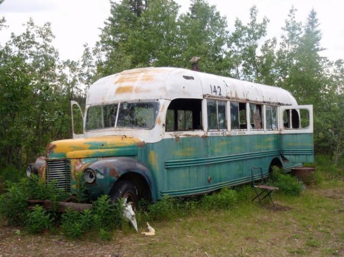 mccandless_bus.jpg