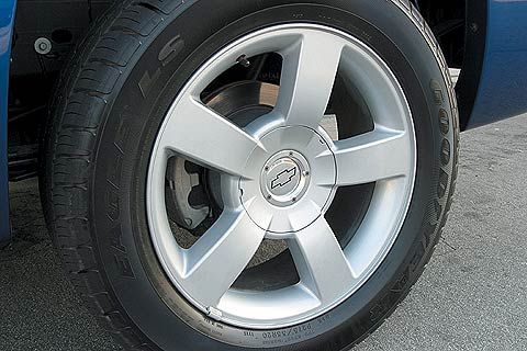 5a70d870bebc9_163_0308_3way_z2003_chevrolet_silverado_sswheel_view.jpg.d73400dcd4db4ac0ff83b069f73bd7ba.jpg