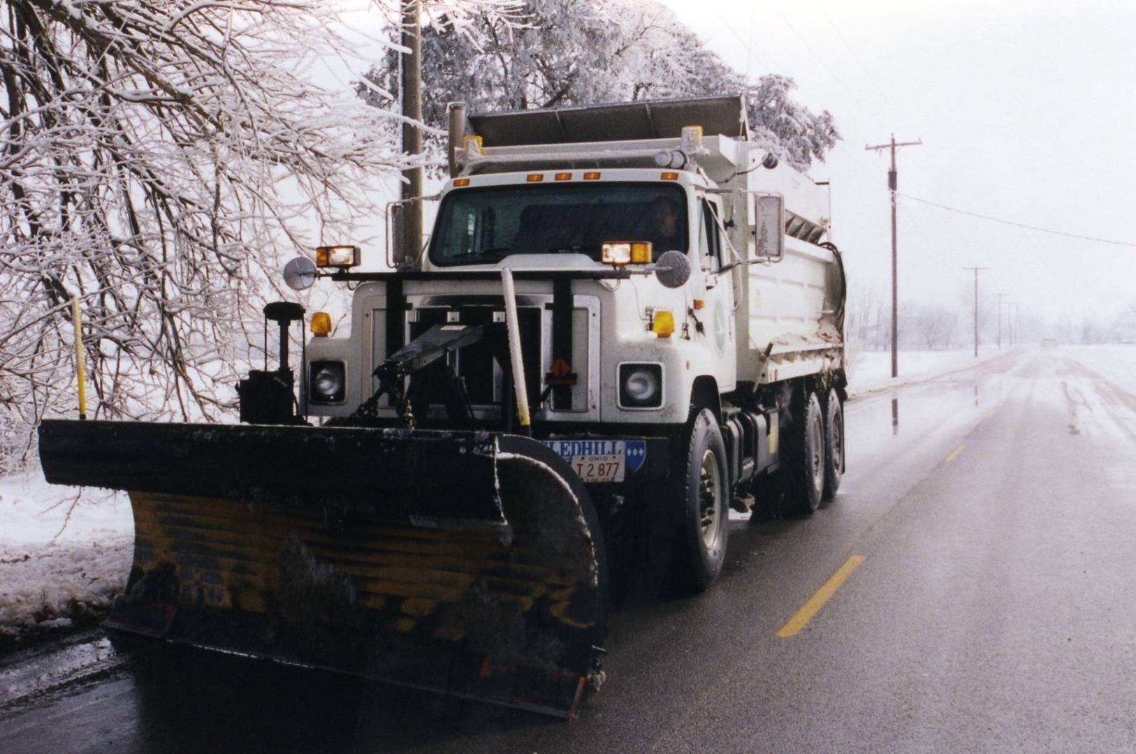 SnowPlow.thumb.jpg.8089971dc3874cde5b0a7f8fec2b3ce8.jpg