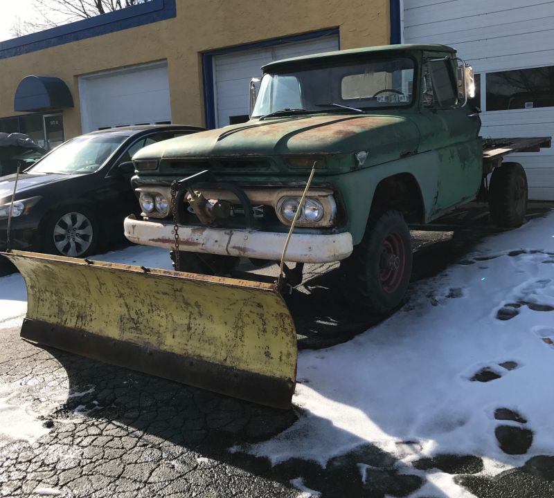 oldtruck4.jpg.8cbb9a4f3fa816d8dba19eb5f868d216.jpg