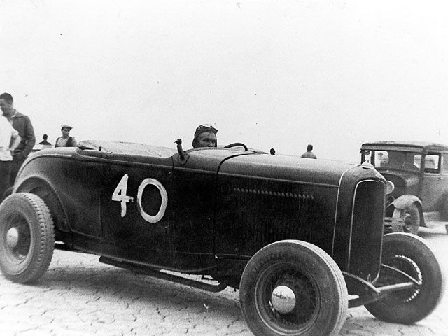 0702rc_09_z+the_fastest_1932_fords_from_the_early_days_of_racing+.jpg