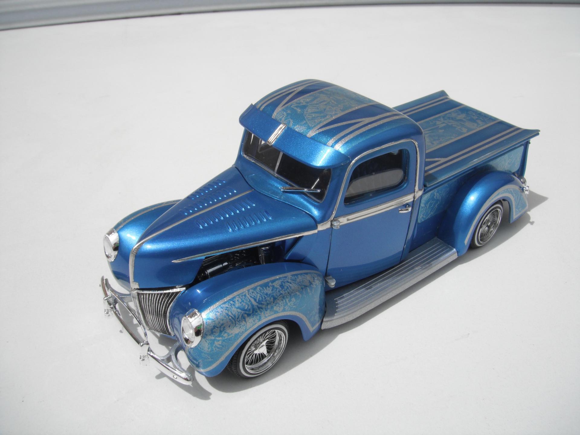 #10 40' FORD LOW-RIDER.JPG