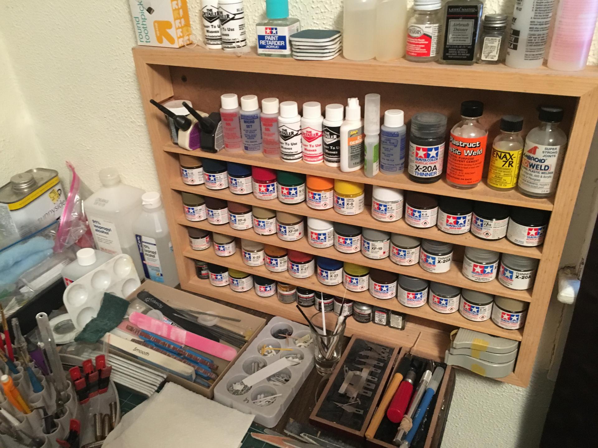 Testors paint bottle holder Tips, Tricks, and Tutorials Model Cars Magazine Forum