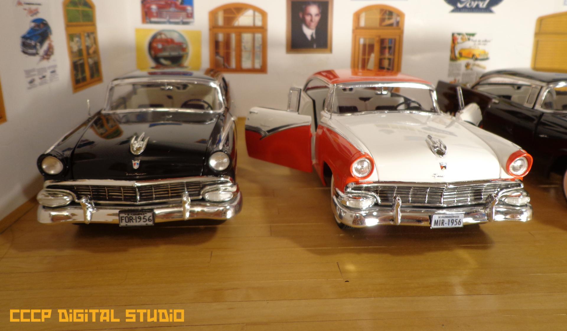 1956 Ford Stravaganza 018 copy.jpg