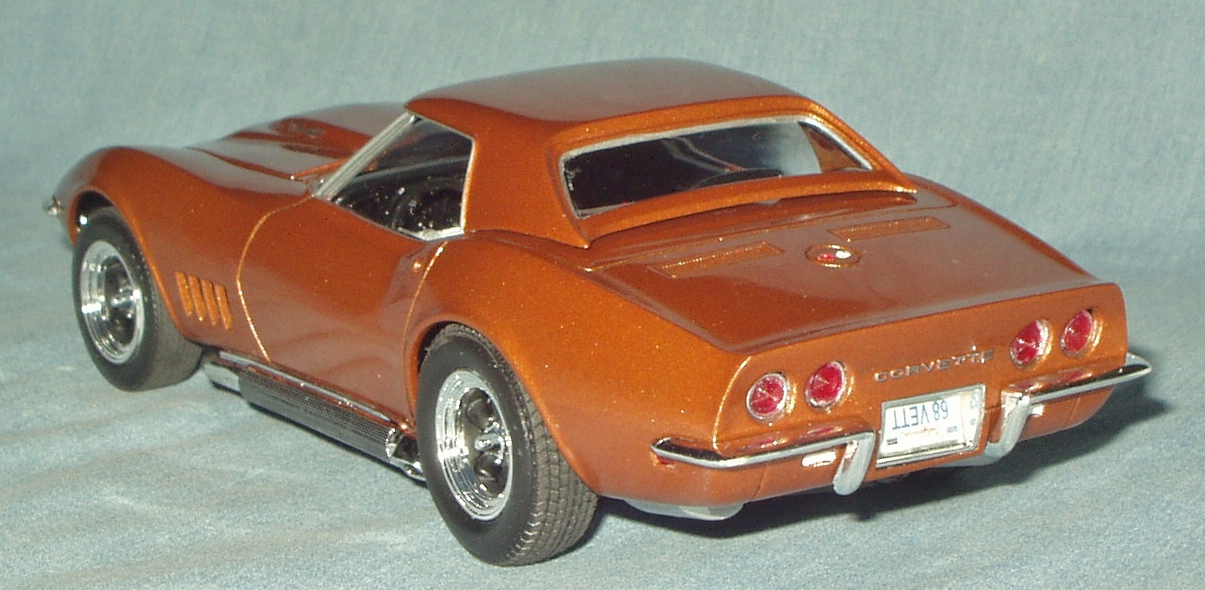 Revell68VetteHT18.jpg.9c9602cc71d0c563d6d7ec6f4d152793.jpg