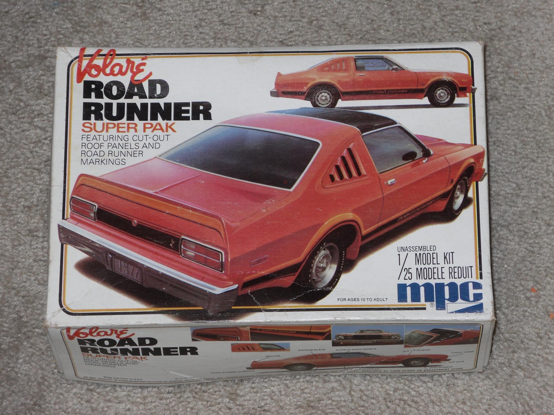 77 Volare Road  Runner.JPG