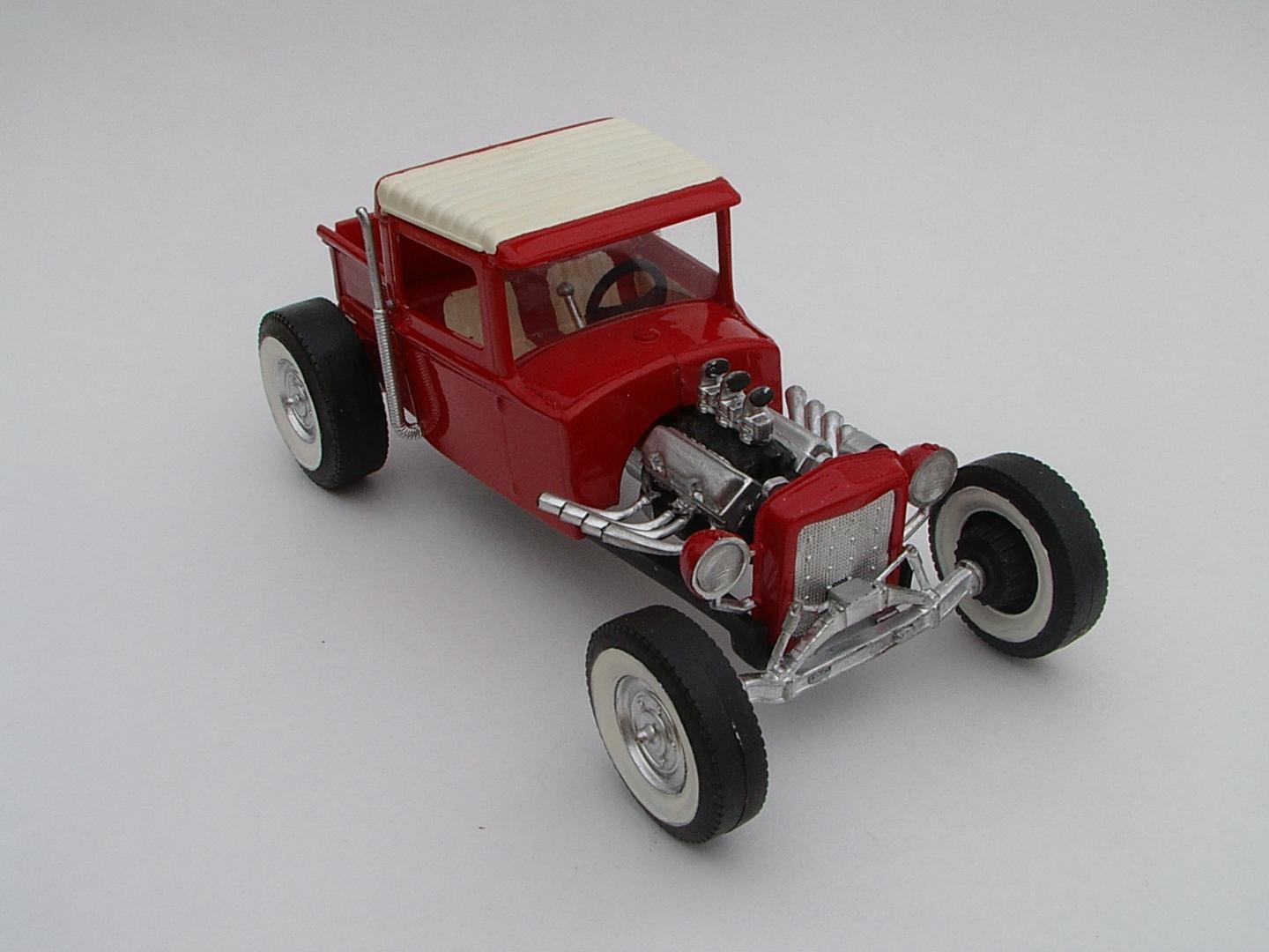 Aurora 1931 Model A pickup Wolf Wagon.JPG