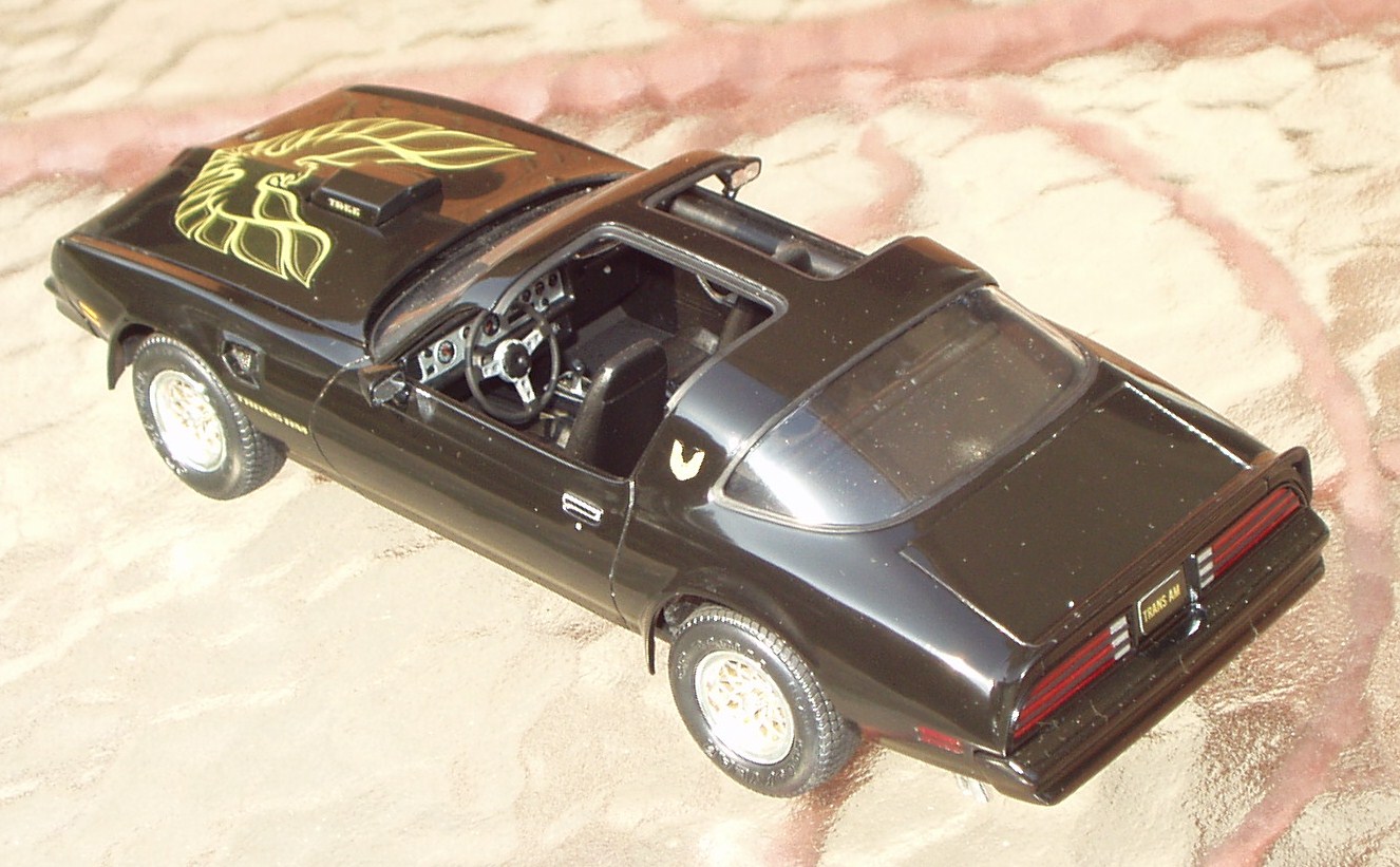 78Firebird04.jpg.6f6686fc1f8b59991c7aad45923f0cdd.jpg