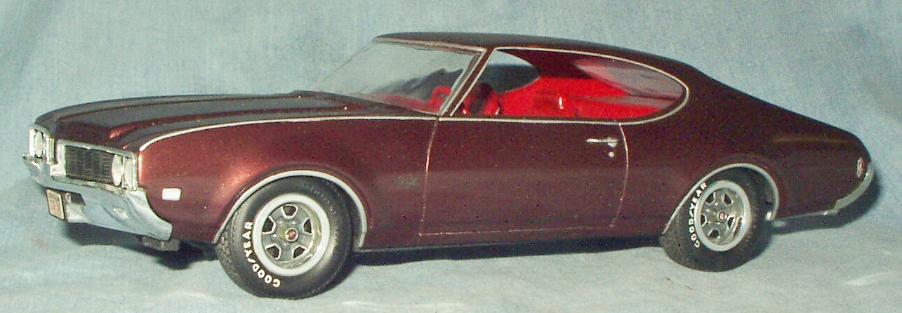 69Olds44205.jpg.2e9dd5e378373fa8c9de76f9710eef90.jpg