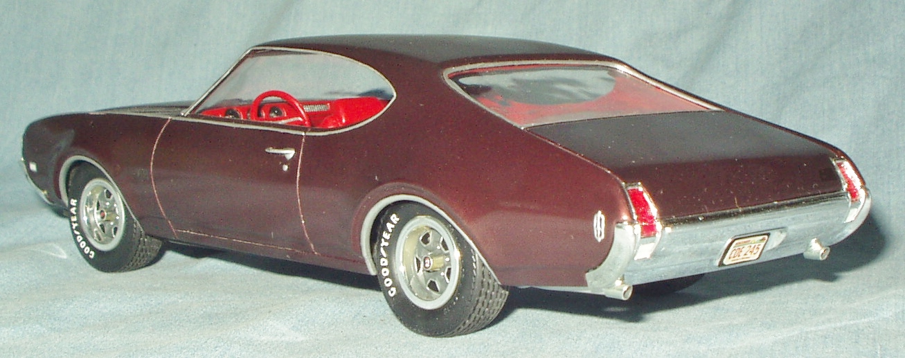 69Olds44210.jpg.1c464473c21560200d9bca2396c539b4.jpg