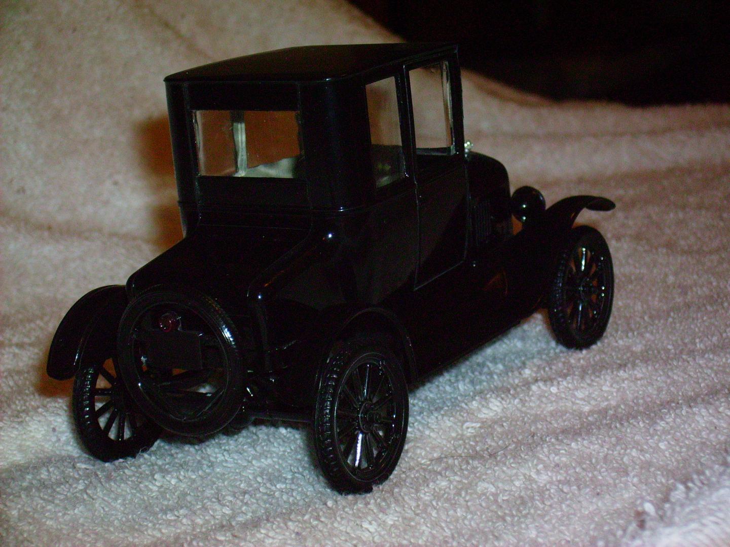 '24 Lizzy Coupe R.jpg