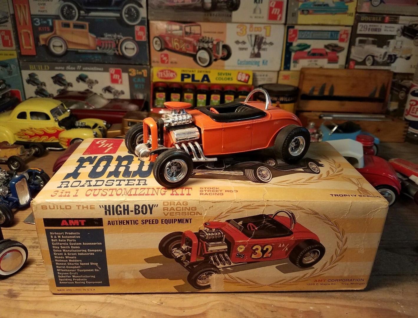 vintage-amt-1932-ford-roadster-model_1_fa21867ba827bf691b6d06f33b2eb899 (3).jpg