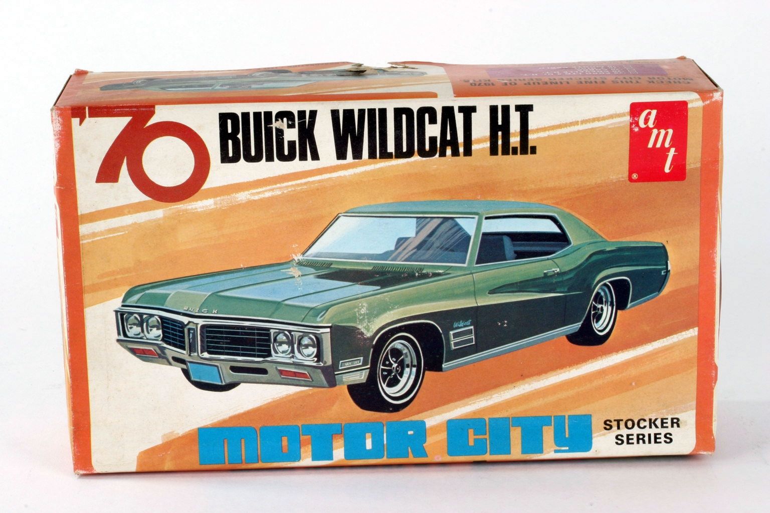 AMT70BuickWildcat.jpg.660b7800096906d08bf52ab1f57575c7.jpg
