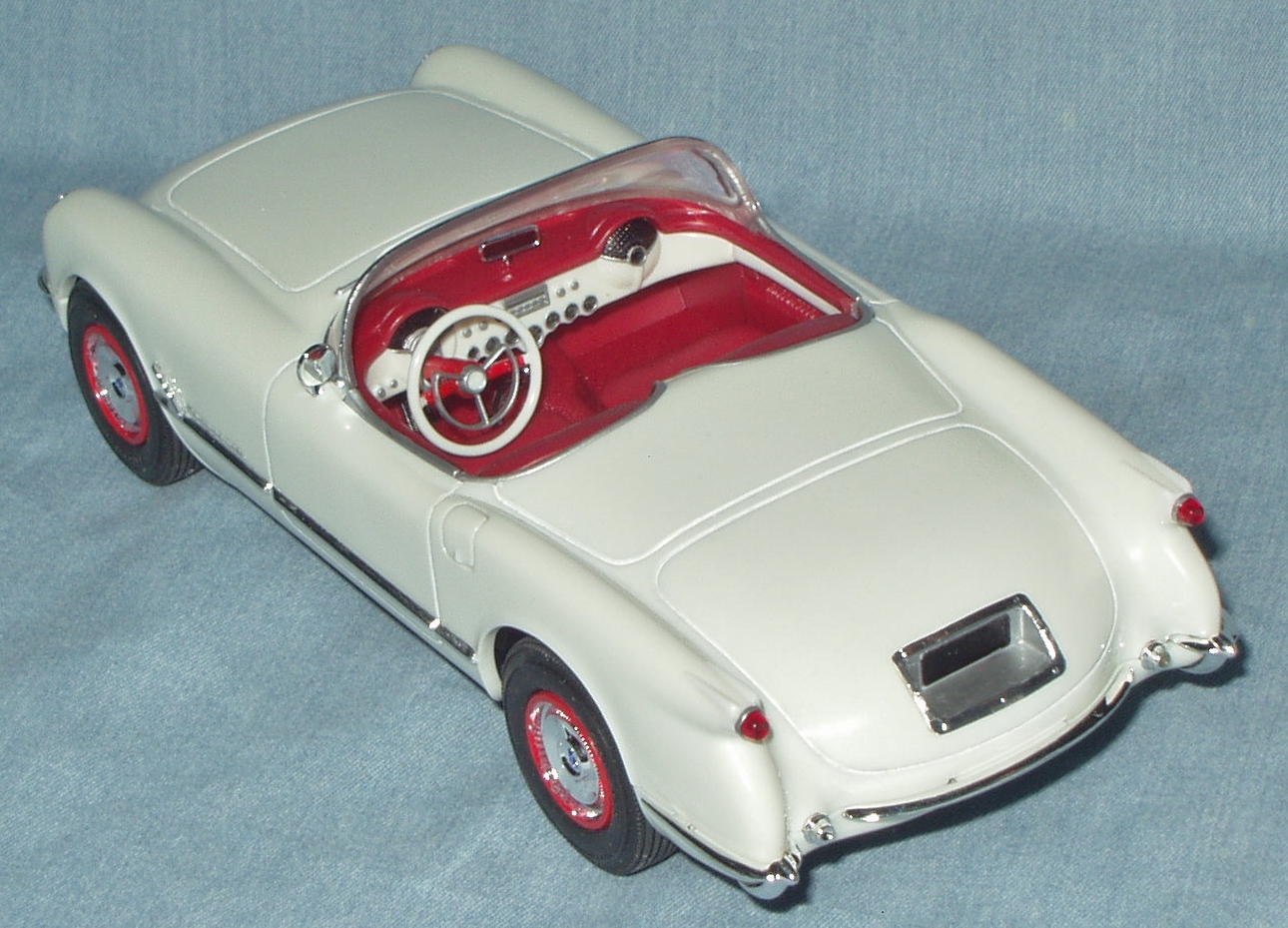 53Corvette12.jpg.4c2e245927a9420cb6d7e1574bc3b279.jpg