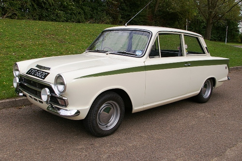 1965_ford_cortina_gt_1.jpg