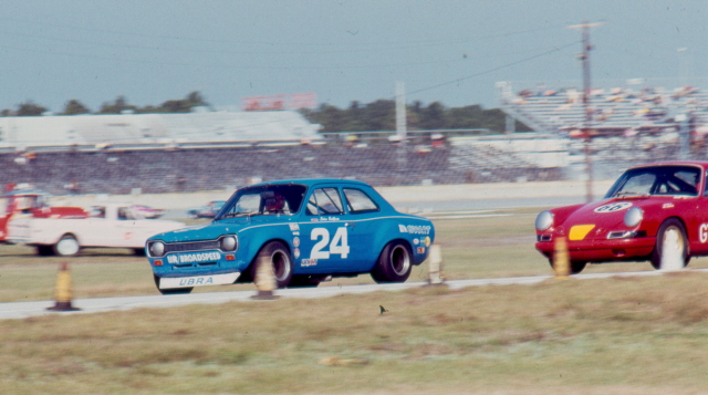 1972_Daytona_0008.jpg.59d25eca28102473719a6a9f1edd5885.jpg